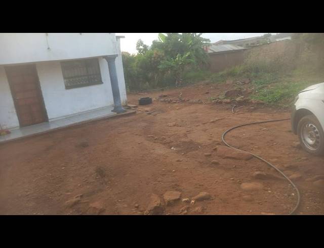 LAND FOR SALE IN MALAMULELE